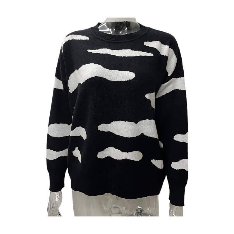 Round-neck black and white jacquard sweater