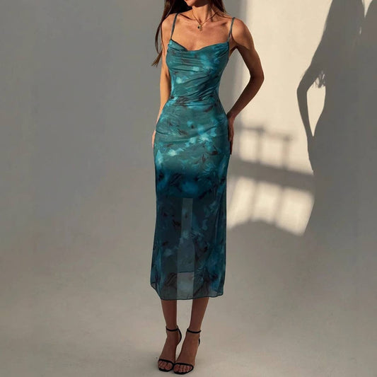 Strapless,form-fitting,high-end mid-length dress