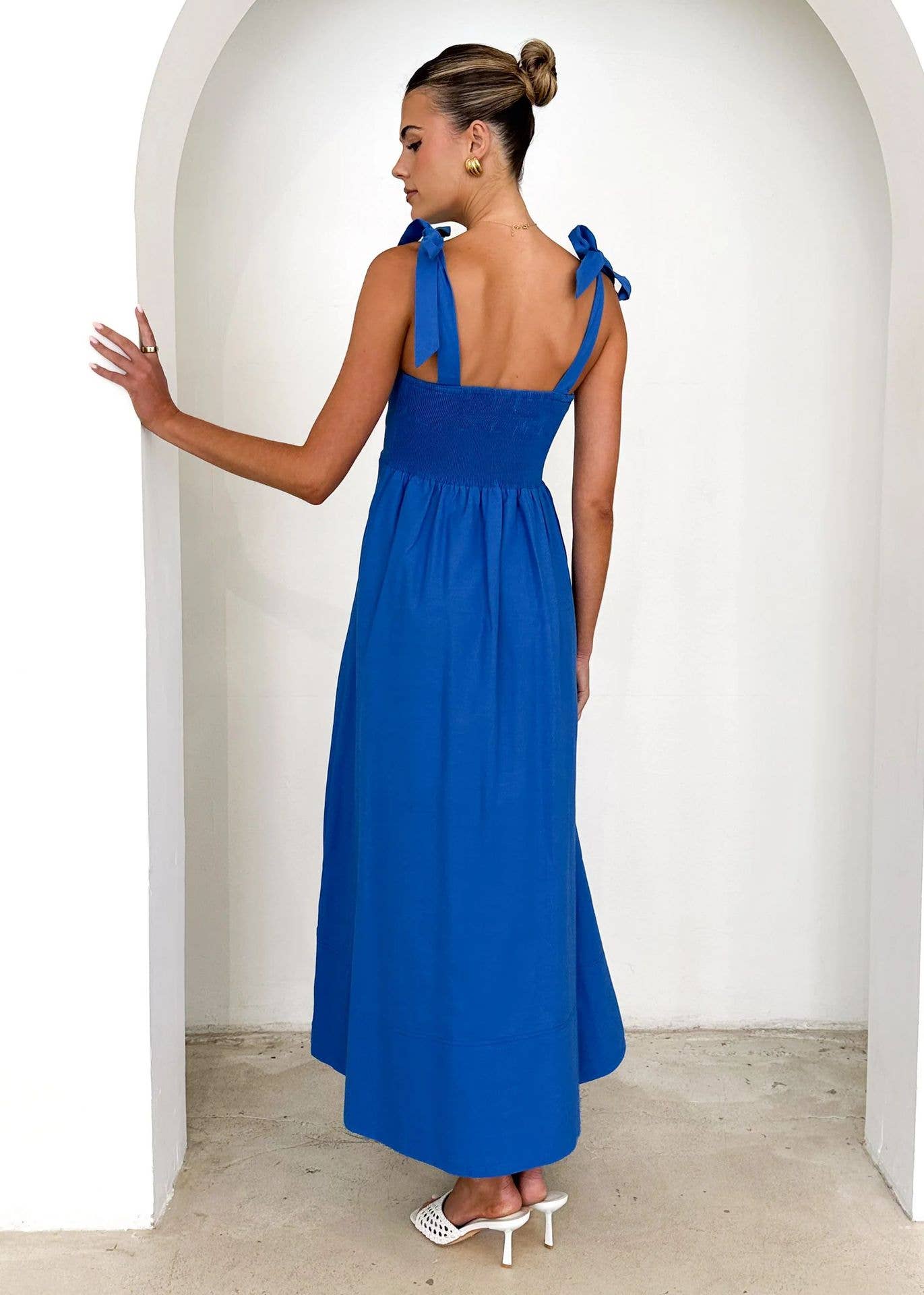 Solid color strapless maxi lace-up dresses