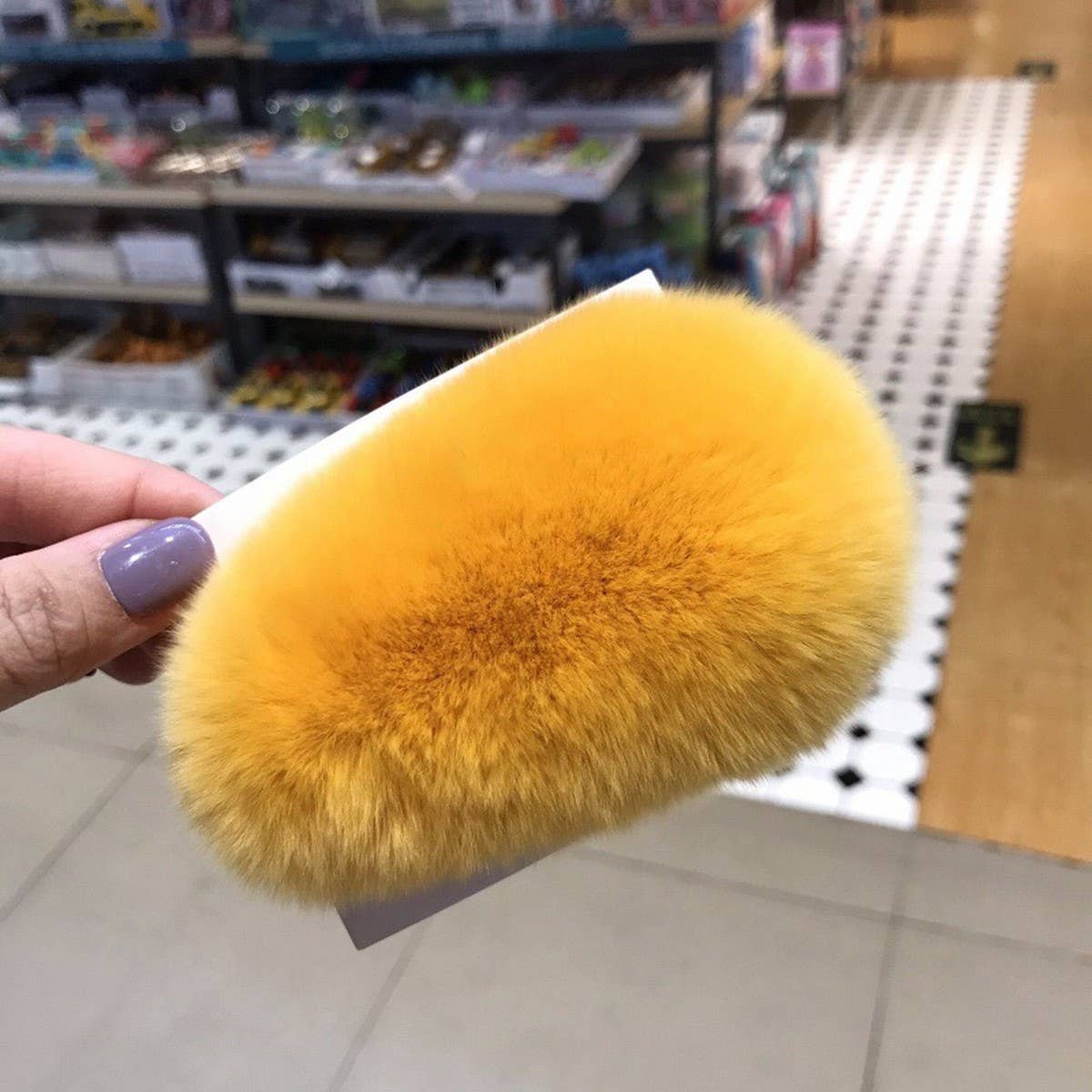 Furry Mink Hair Clip ? Cute Fluffy BB Barrette