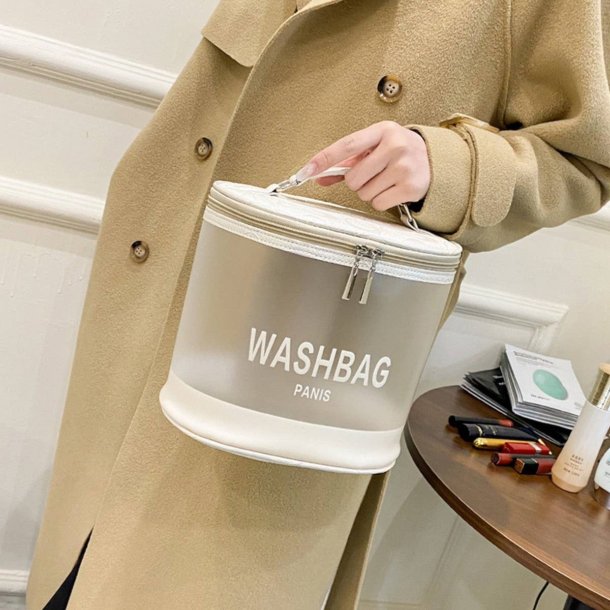TRANSPARENT PORTABLE LARGE CAPACITY COSMETIC BAG_CWAB4399