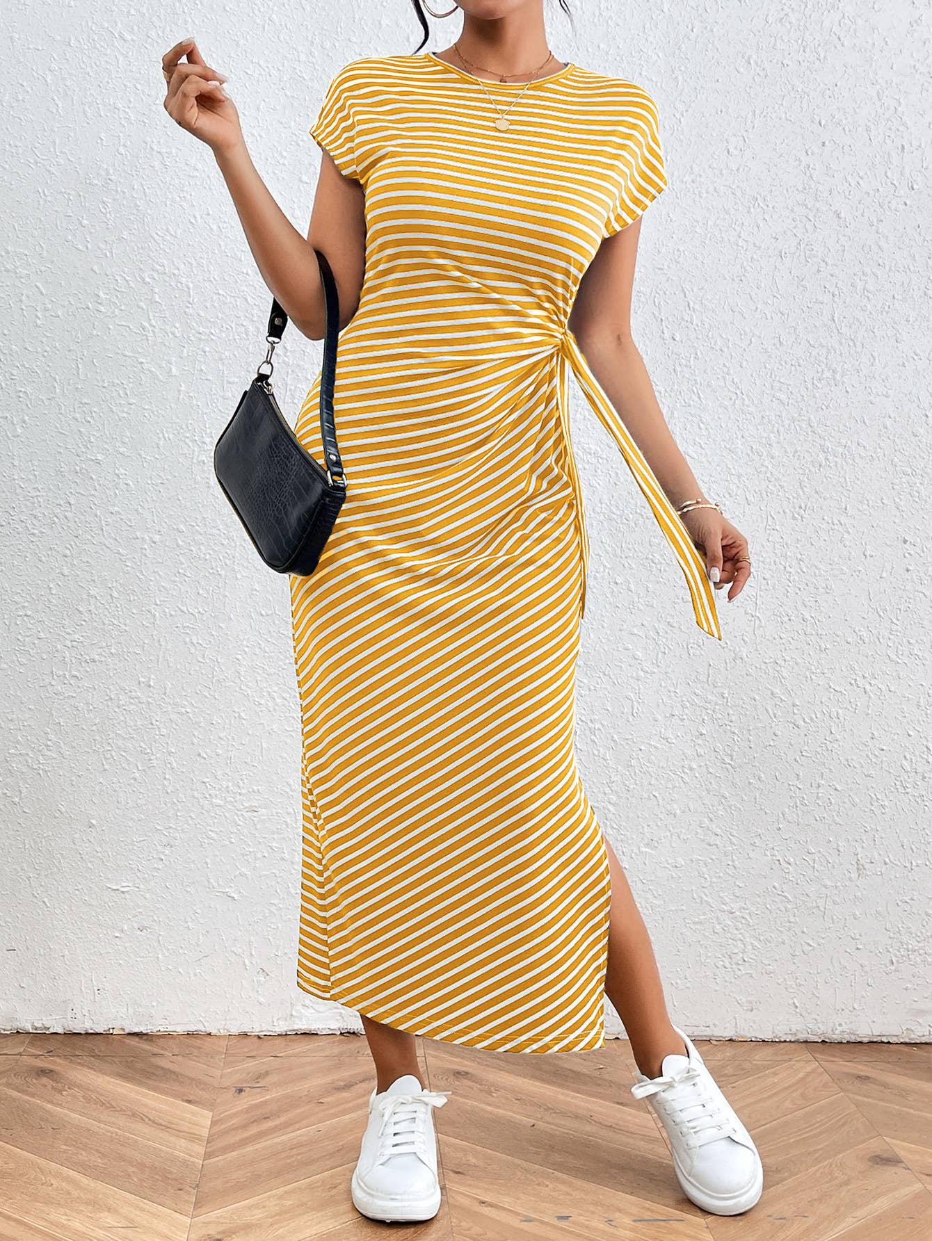 Striped slim-fit waist slimming round neck dress
