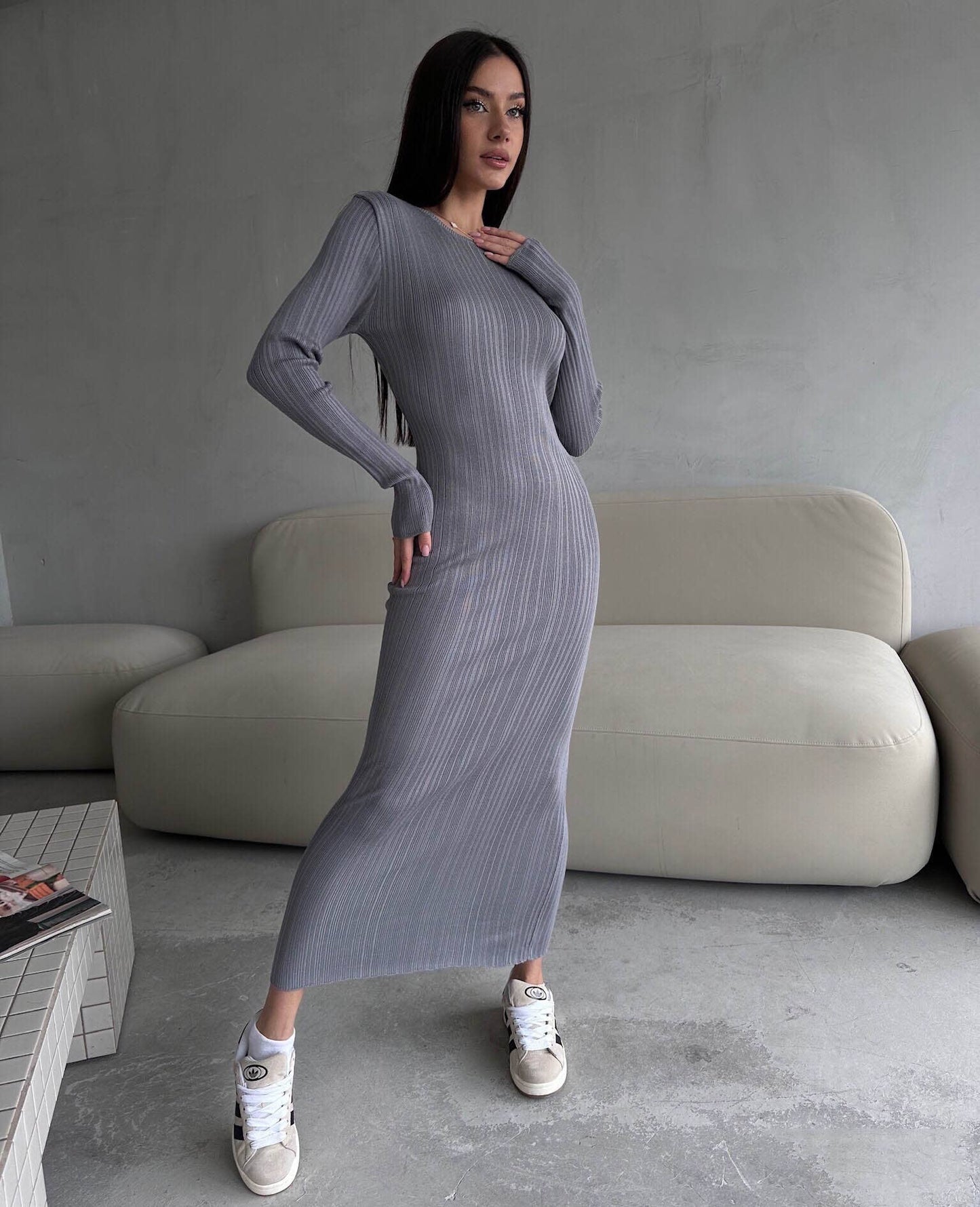 SOLID COLOR ROUND NECK PIT STRIP SLIMMING DRESS