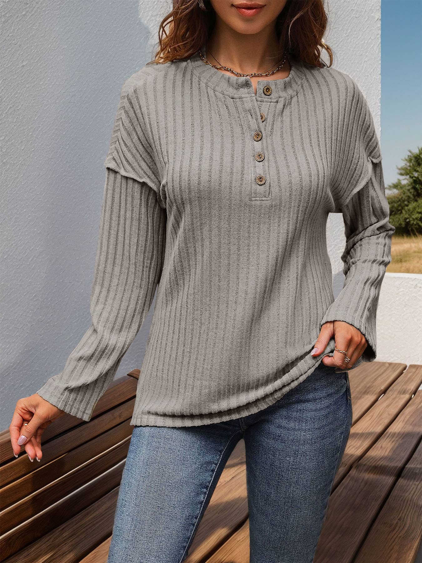 Solid-color button round-neck striped T-shirt