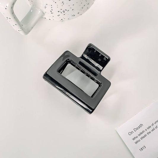 Arc-shaped semi-circular transparent gripper