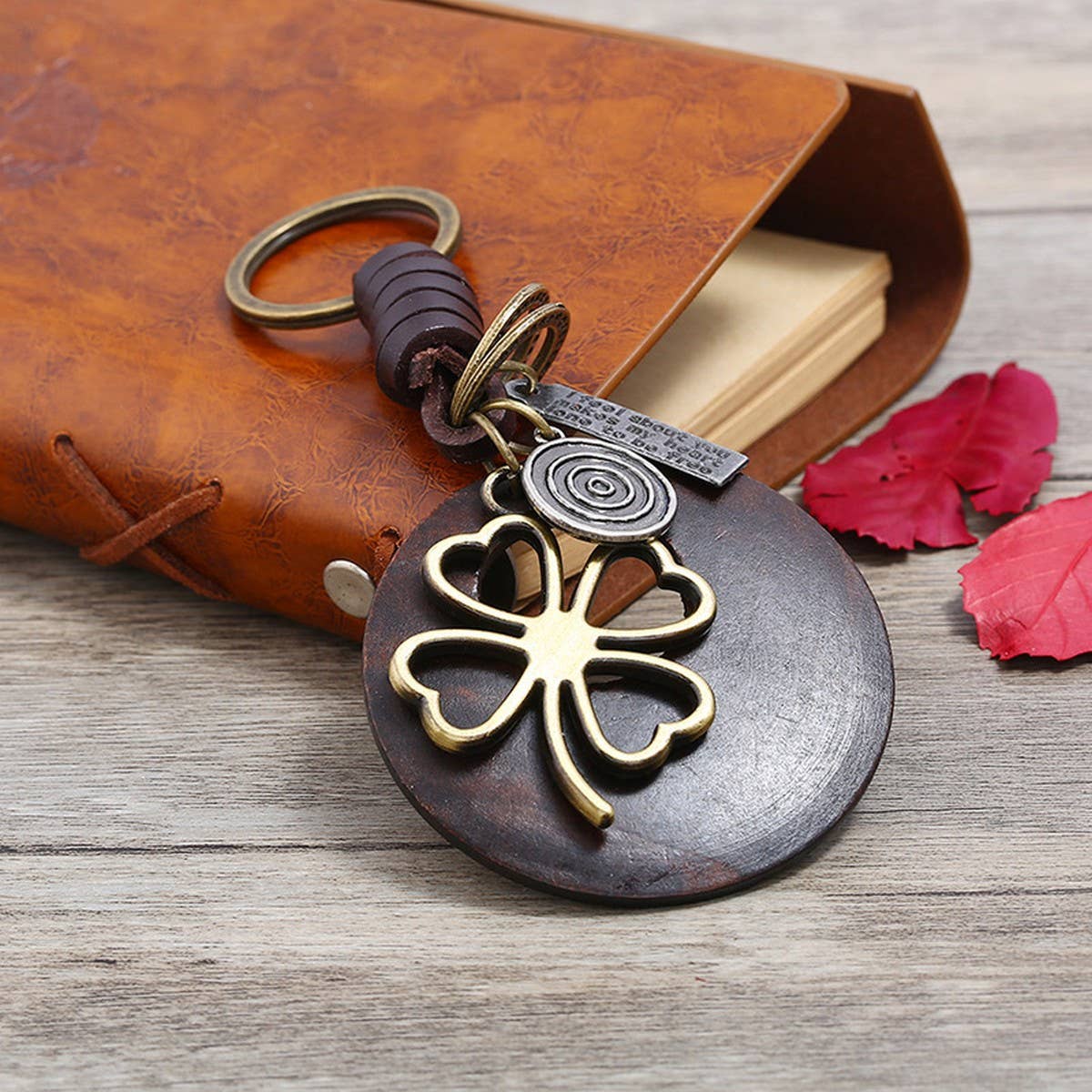CREATIVE LOVE GRASS WOVEN LEATHER KEYCHAIN