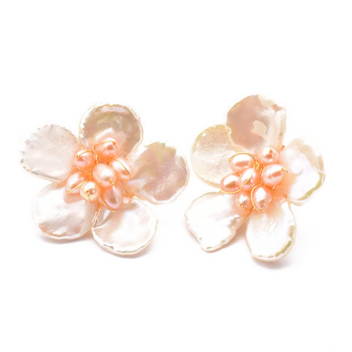 NEW HIGH-END RETRO SWEET FLOWER PEARL EARRINGS
