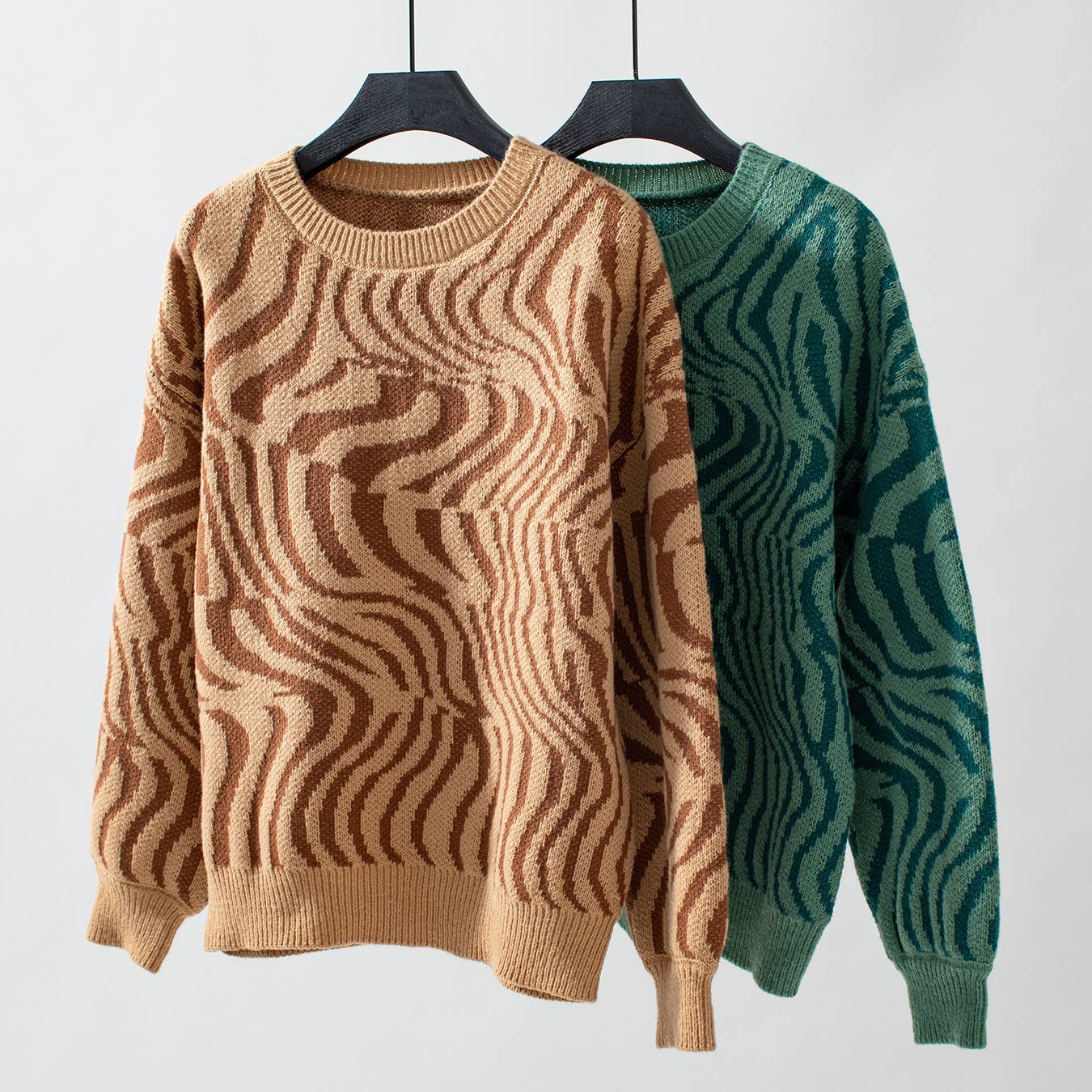ZEBRA-PRINT PULLOVER CREW NECK SWEATER