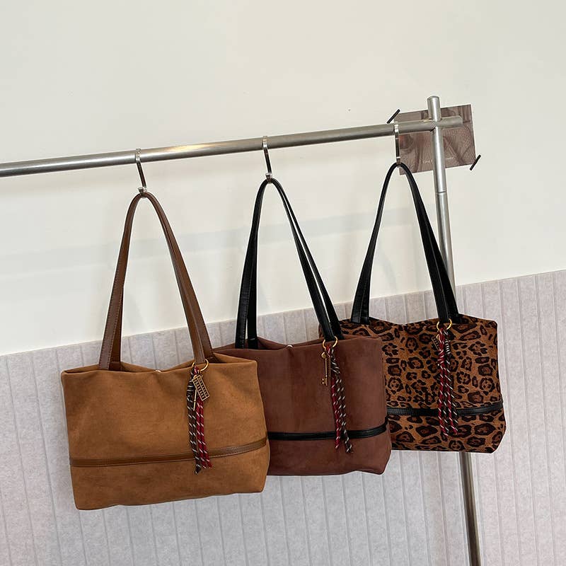 Personalized retro large-capacity tote bag