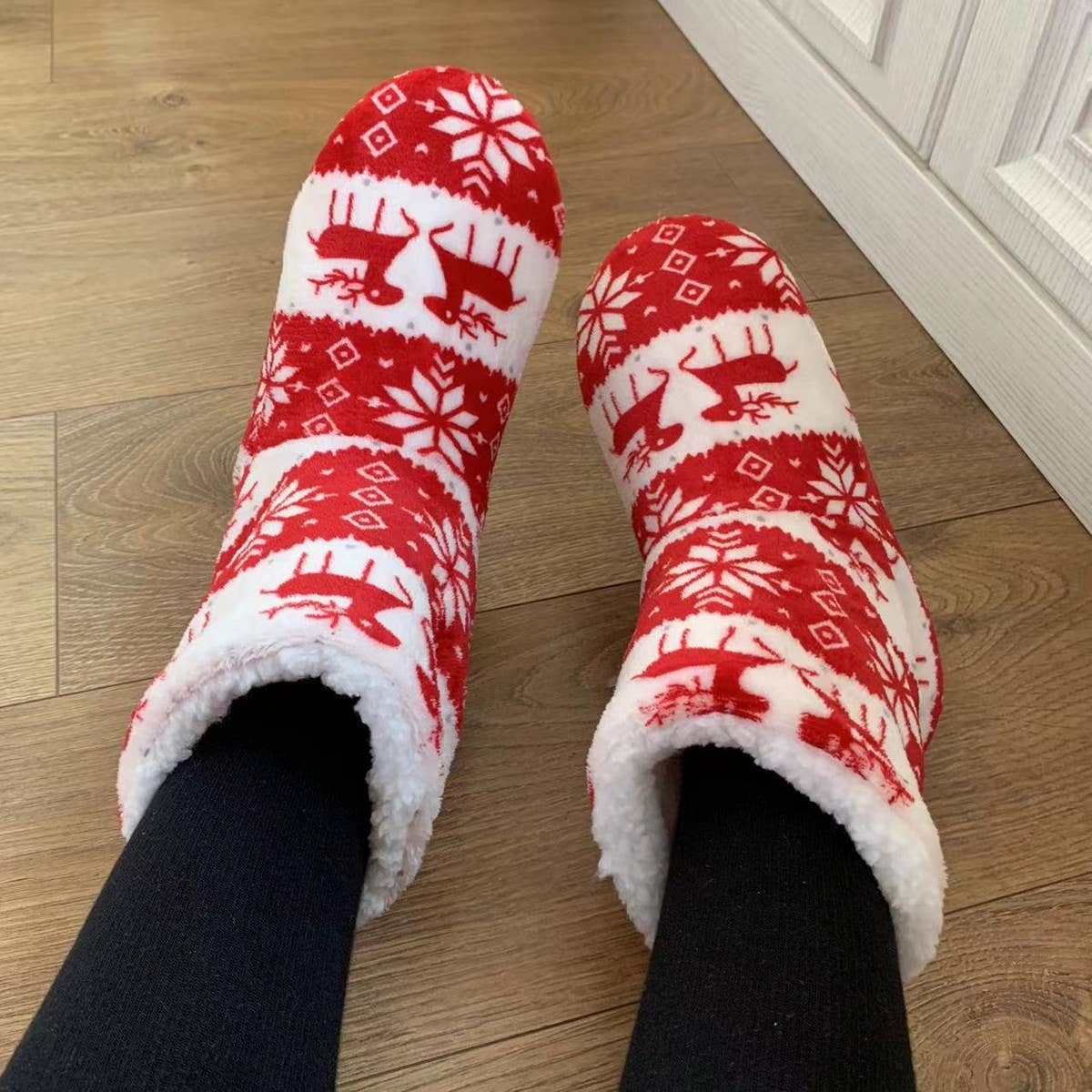 WINTER CHRISTMAS SERIES SOFT SOCKS SLIPPERS