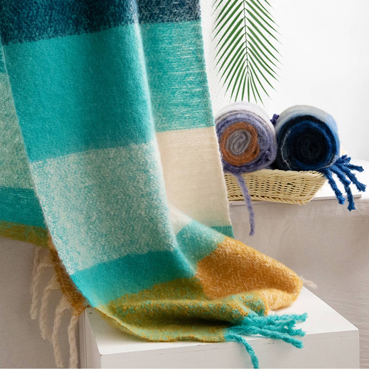 AUTUMN AND WINTER FLUFFY PLAID SCARF_CWASC1006