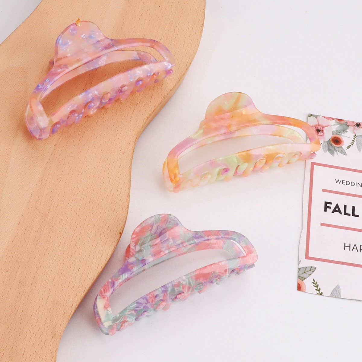 CWAHA1414_MULTICOLOR LARGE HAIR CLAW CLIP