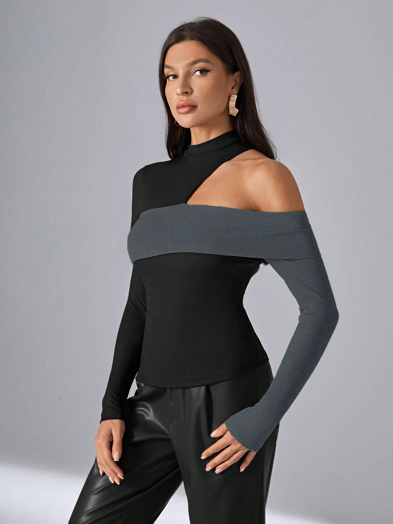 IRREGULAR COLOR CONTRAST DESIGN SENSE TOP