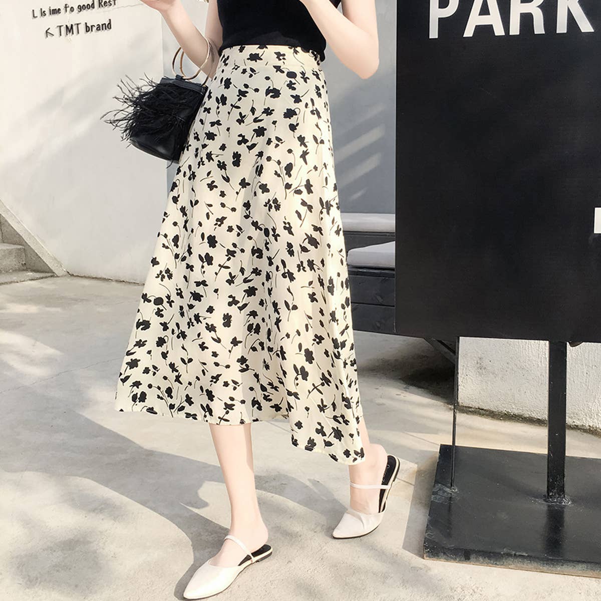 Floral high-waisted slim-fit style skirt