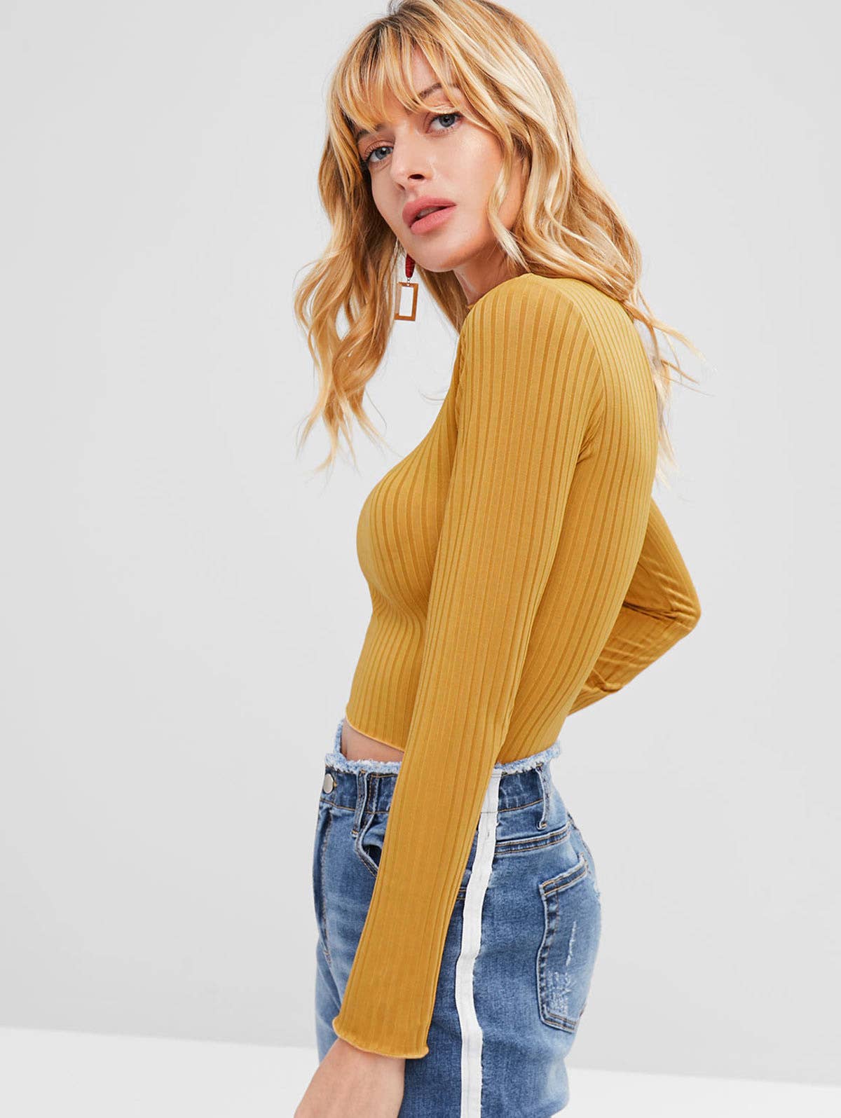 SEMI-TURTLENECK LONG-SLEEVED KNIT T-SHIRT