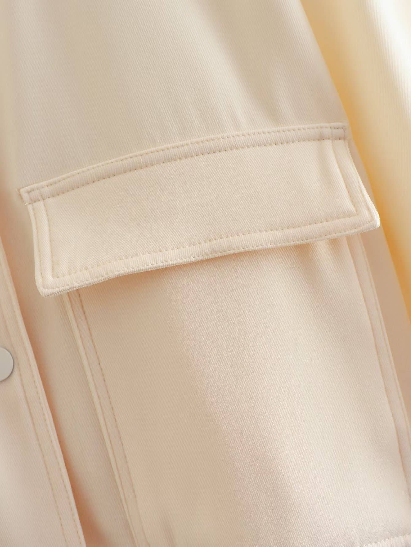 SOLID SHORT JACKET WITH LARGE POCKET STAND COLLAR