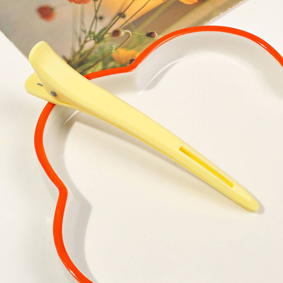 Duckbill clip high-end one-piece clip