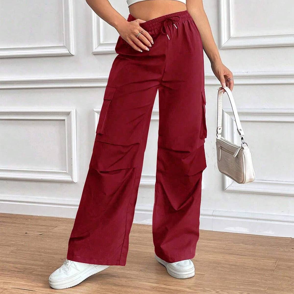 SIDE PURSE WITH SOLID COLOR STRAIGHT LEG PANTS