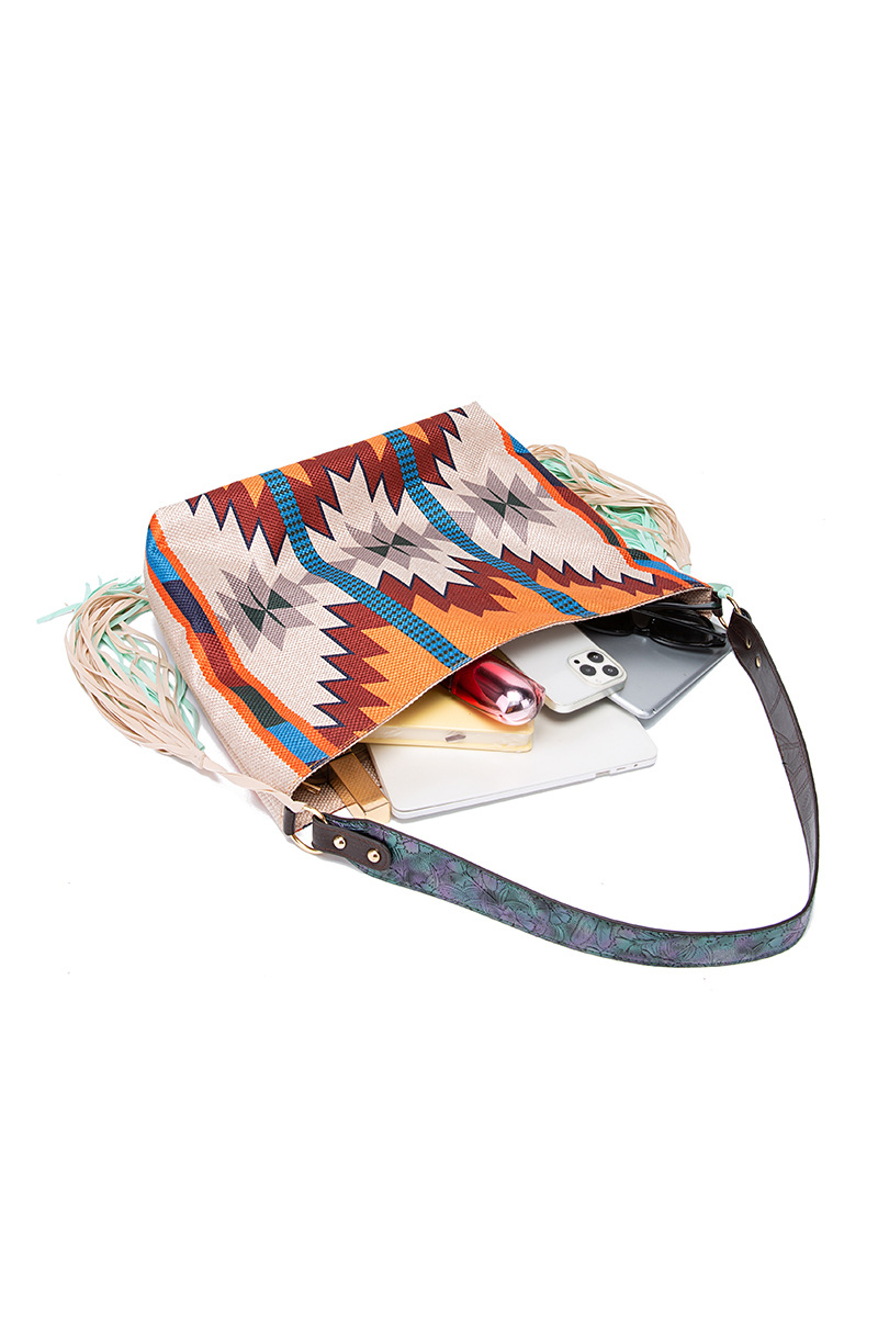 WOMEN CANVAS ETHNIC TRAVEL TASSEL BAGS_CWAB0560