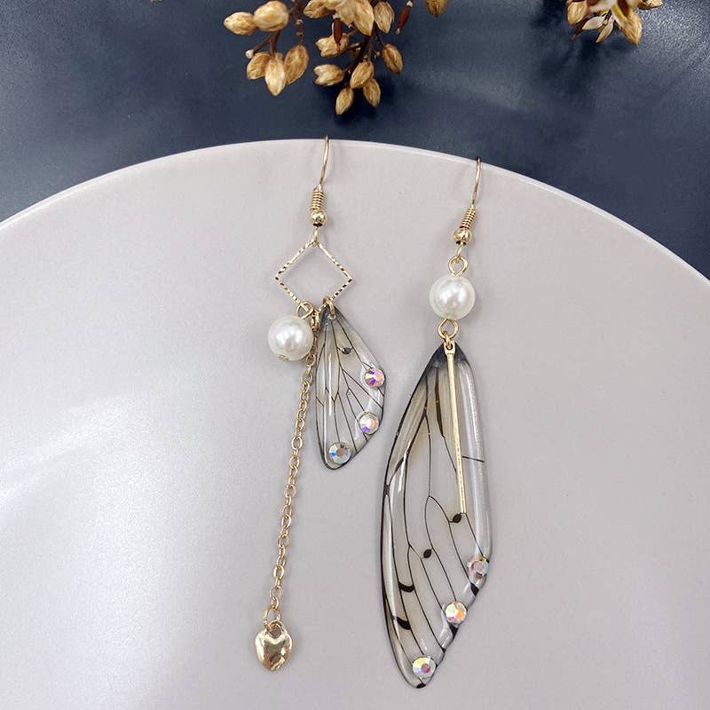 Fashionable imitation cicada wing earrings