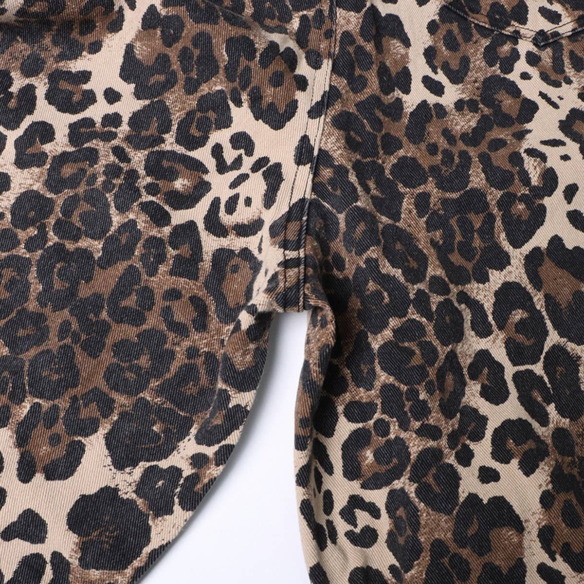 WOMENS LEOPARD PRINT DISTRESSED LOOSE FITTING JEANS