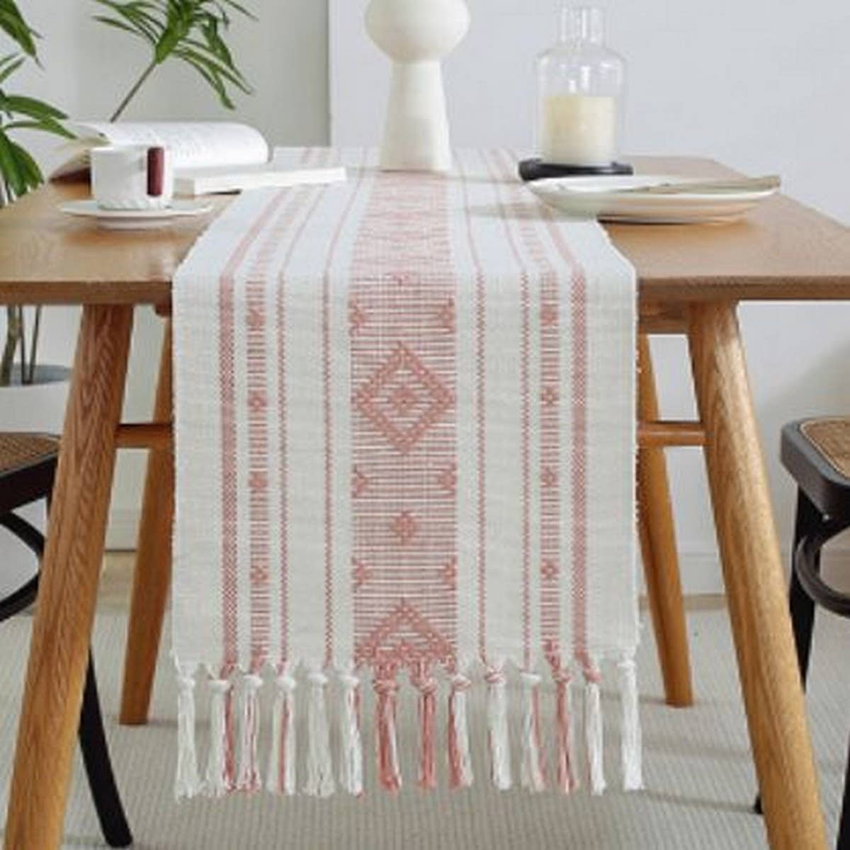 GEOMETRIC TASSEL HOLIDAY TABLE RUNNER
