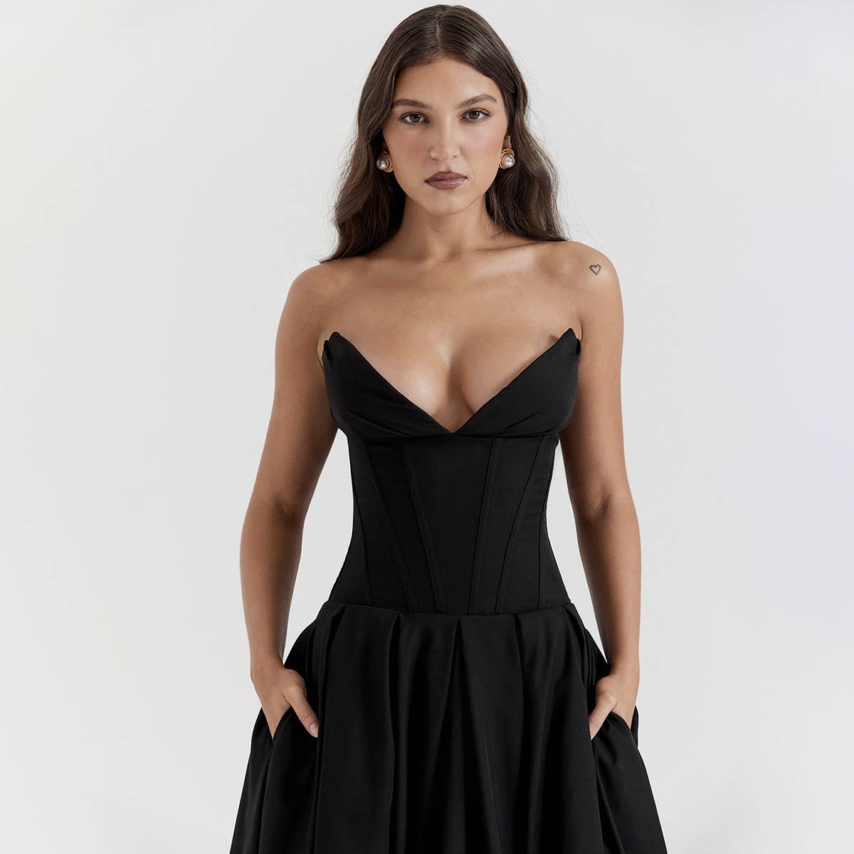 Strapless V-neck fishbone corset dress