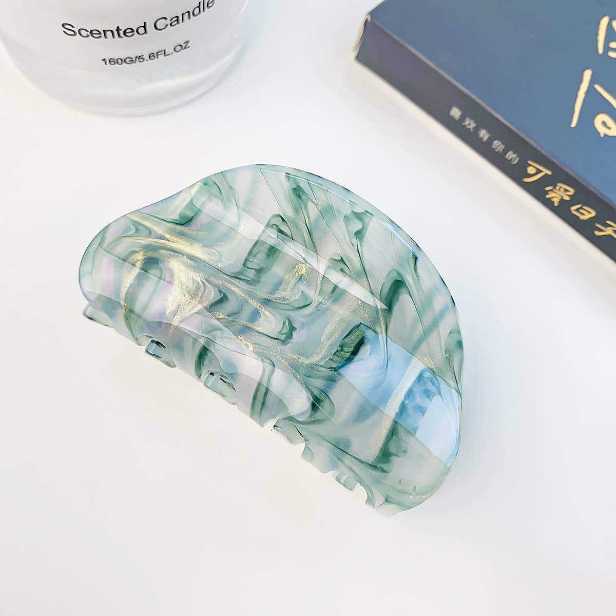 Simple geometric grab acrylic hair clip