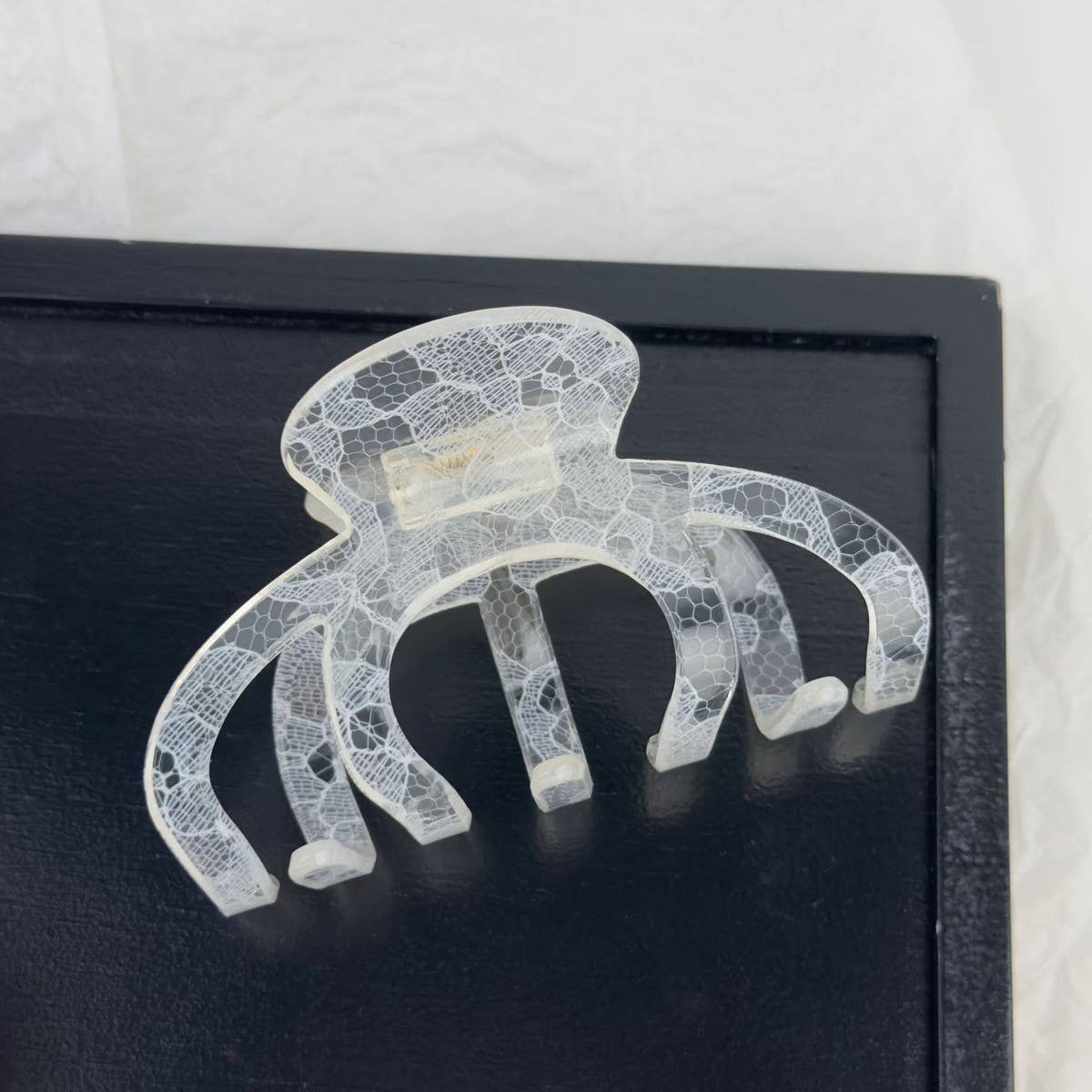 DELICATE AND GENTLE LACE PATTERN HAIRPIN