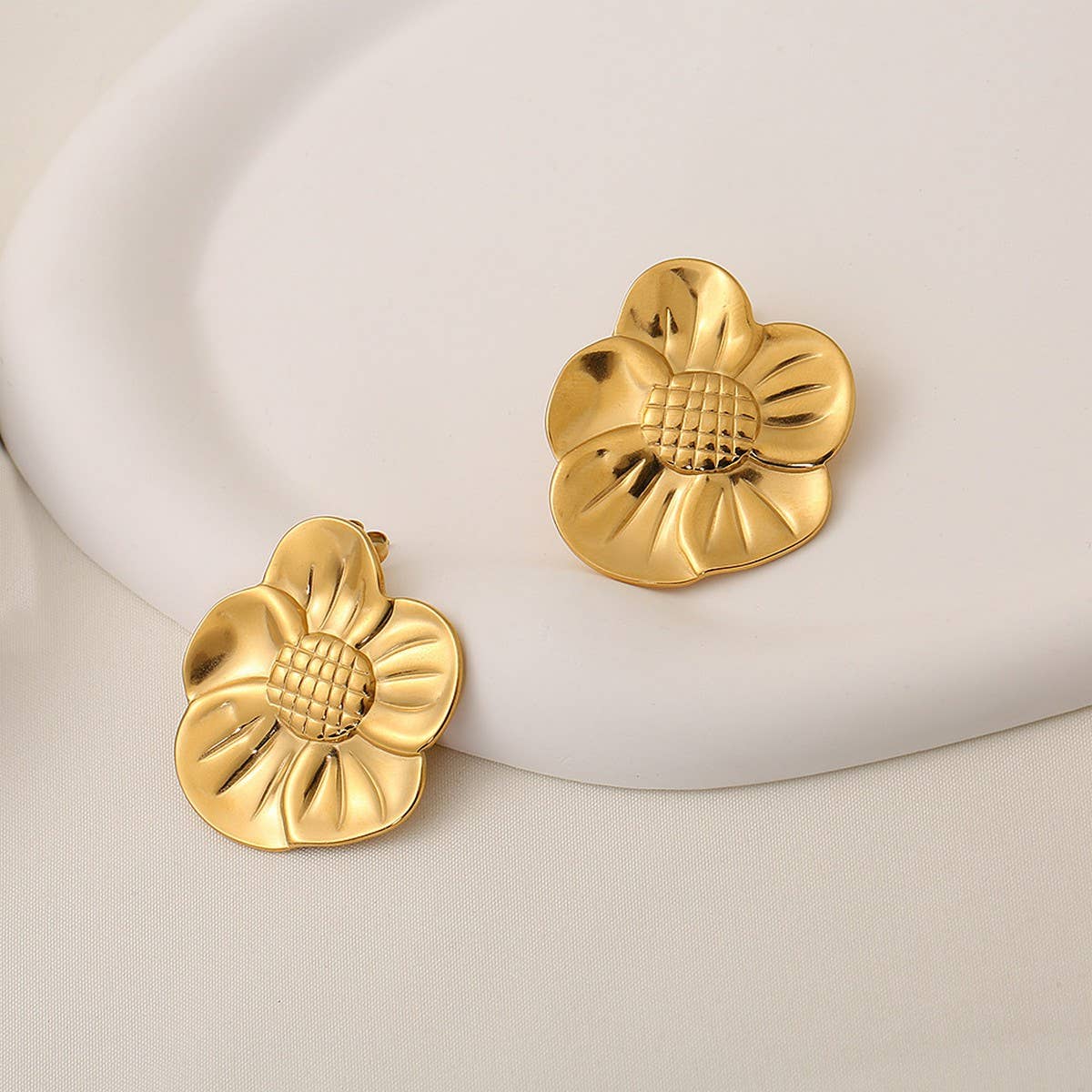18K Gold-Plated Steel Sunflower Statement Earrings_CWMM8926