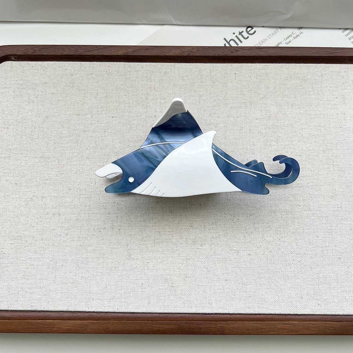 Stingray Acetate Hair Claw Clip for Women_CWAHA5786