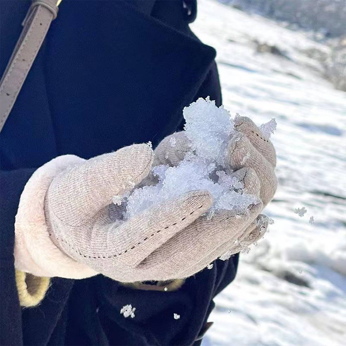 OUTDOOR DOUBLE-LAYER THICK GLOVES_CWMM1550