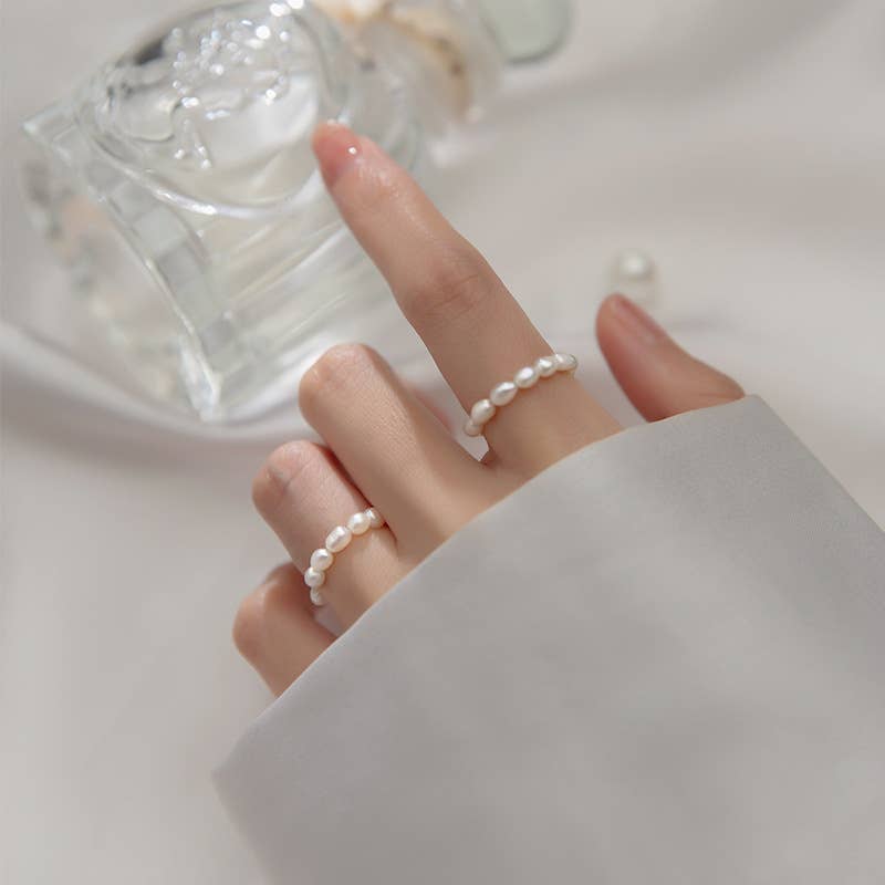 Irregular elastic string beaded pearl tail ring
