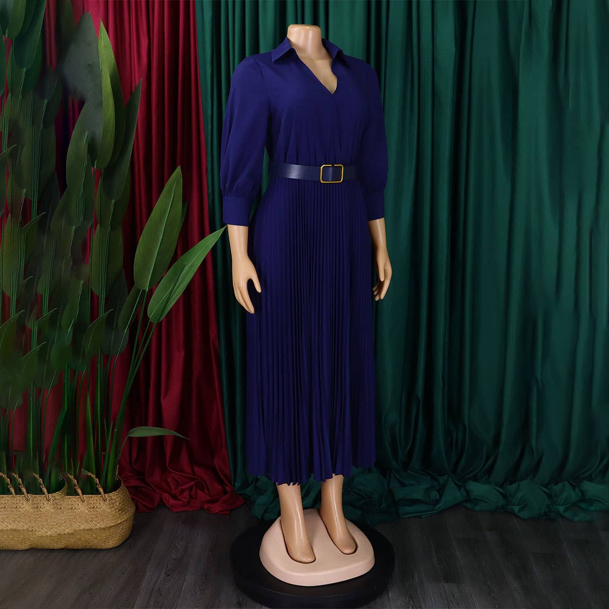 FASHION V-NECK SOLID COLOR PLUS SIZE DRESS_CWDMD3647