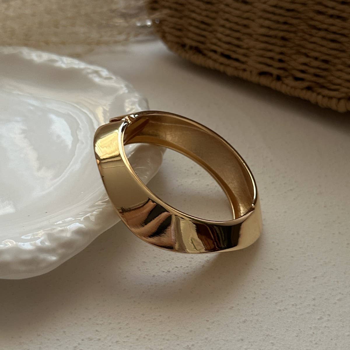 NEW DESIGN HIGH-END SMOOTH RING BRACELET