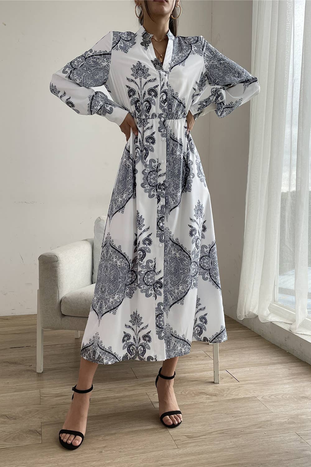 PRINTED V-NECK LONG SLEEVE LONG DRESS