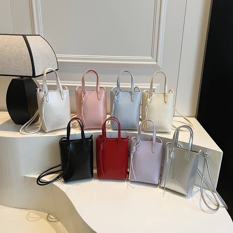 Glossy simple and niche single-shoulder bag