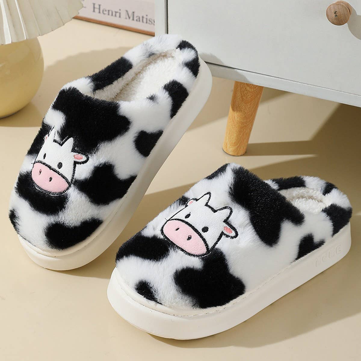 CUTE CARTOON COW STYLE WINTER COTTON SLIPPERS