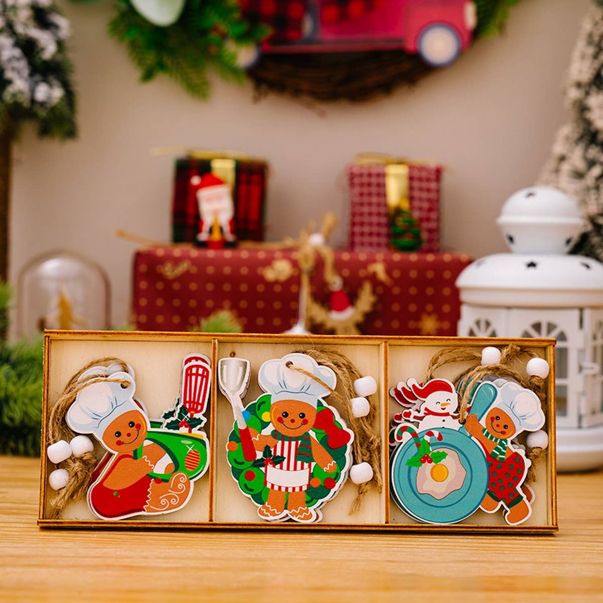 CWMM10287_CHRISTMAS WOODEN GINGERBREAD ORNAMENTS SET