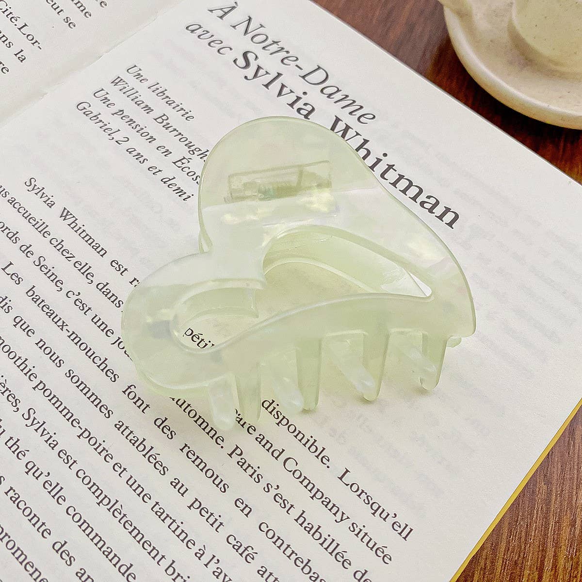 Sweet Heart Hair Claw, Chic Acetate Bun Clip_CWAHA0733