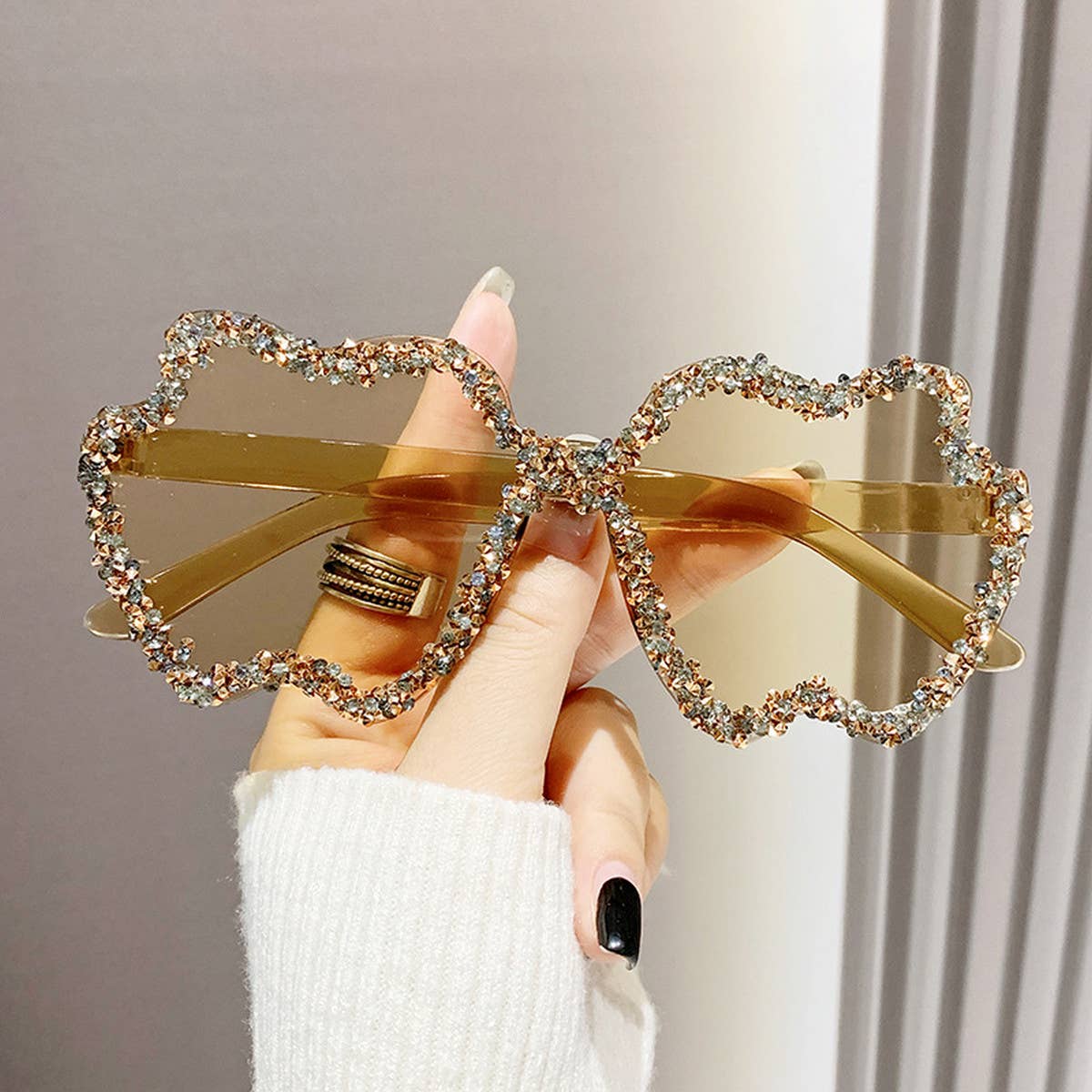 WOMEN DIAMOND TRANSPARENT SUNGLASSES