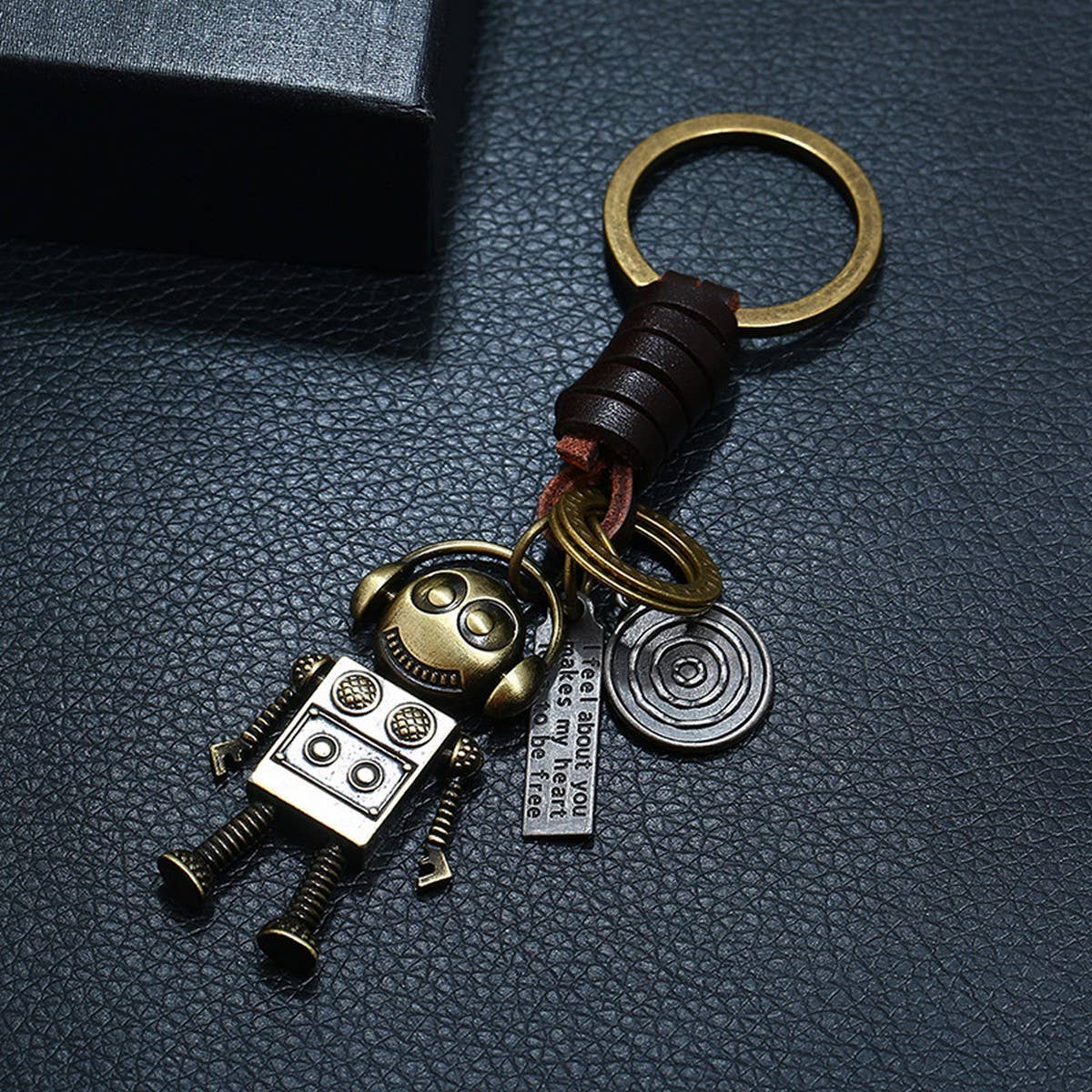 CREATIVE MOVABLE ROBOT COWHIDE KEYCHAIN
