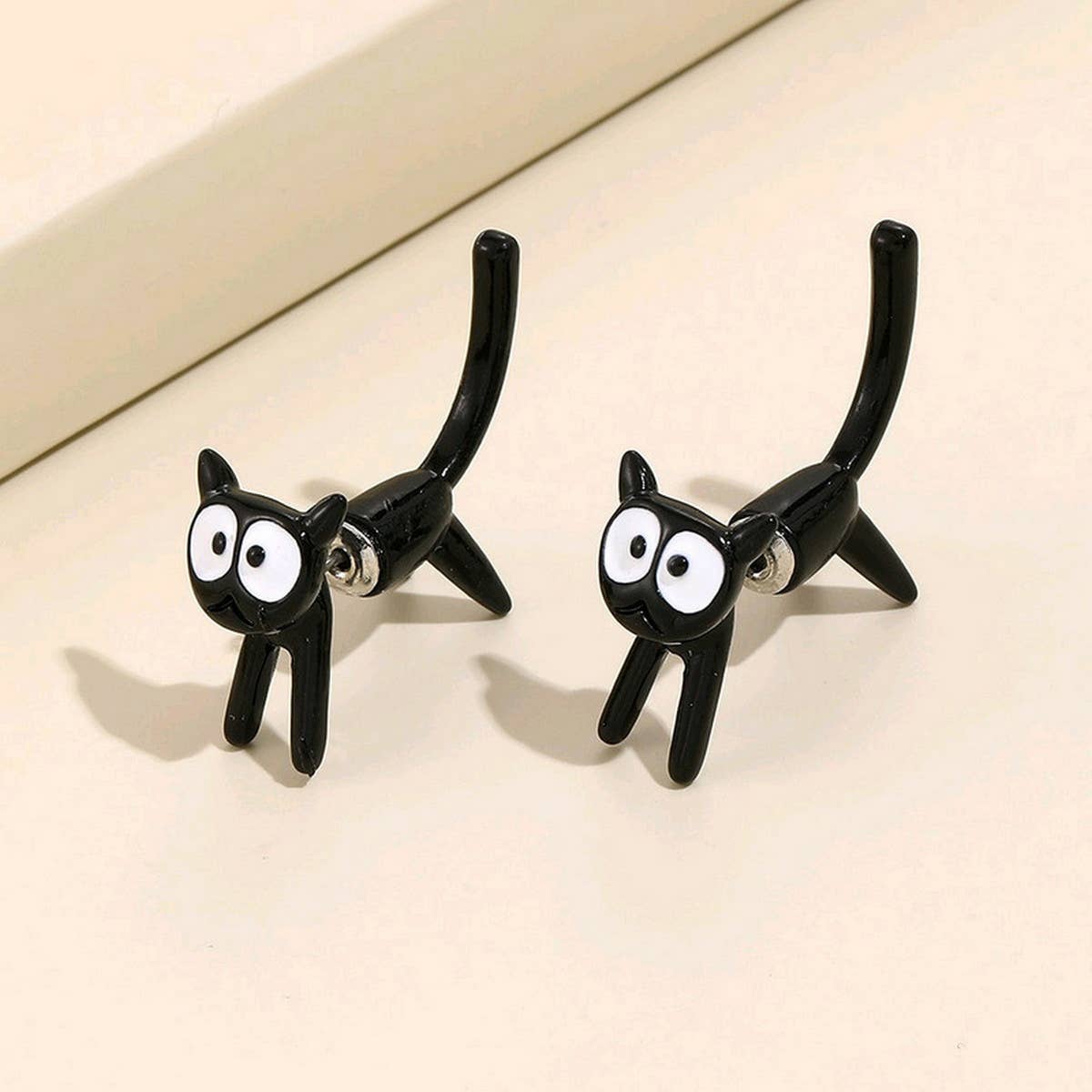 PERSONALIZED CUTE KITTEN INTERSPERSED EARRINGS_CWAJE2446