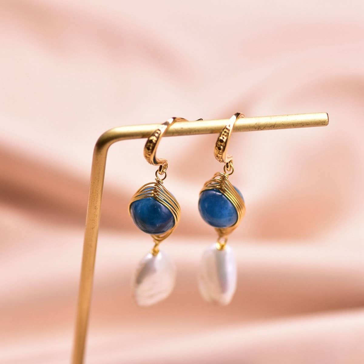 NEW HIGH-END FRESHWATER PEARL EARRINGS