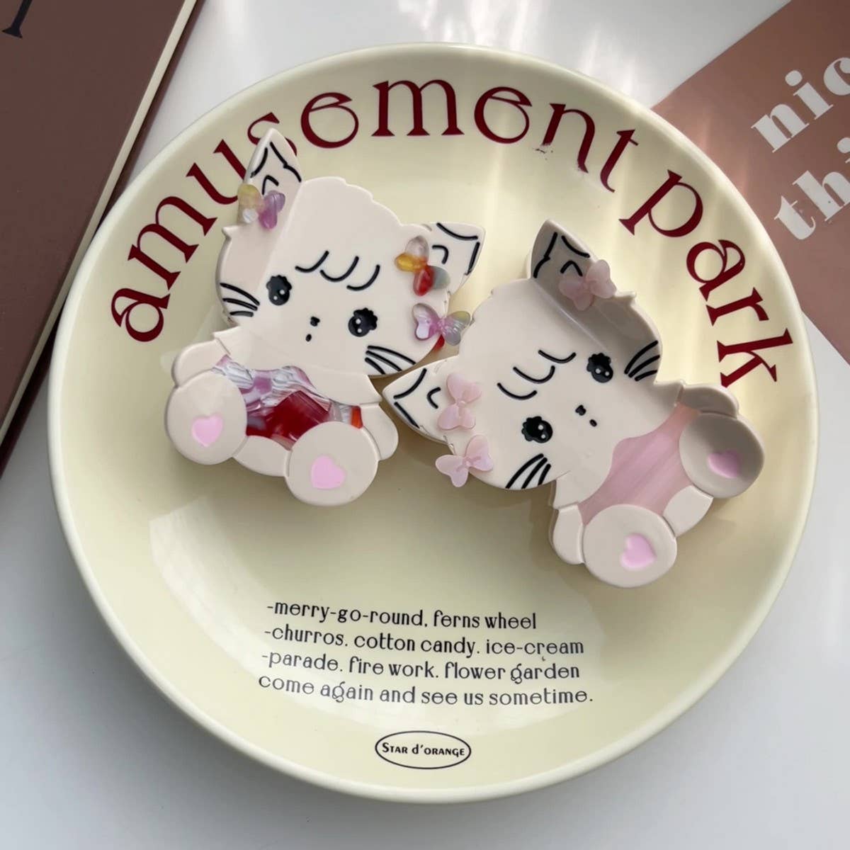 Cute Acetate Cat Claw Clip ? Medium Hair Accessory