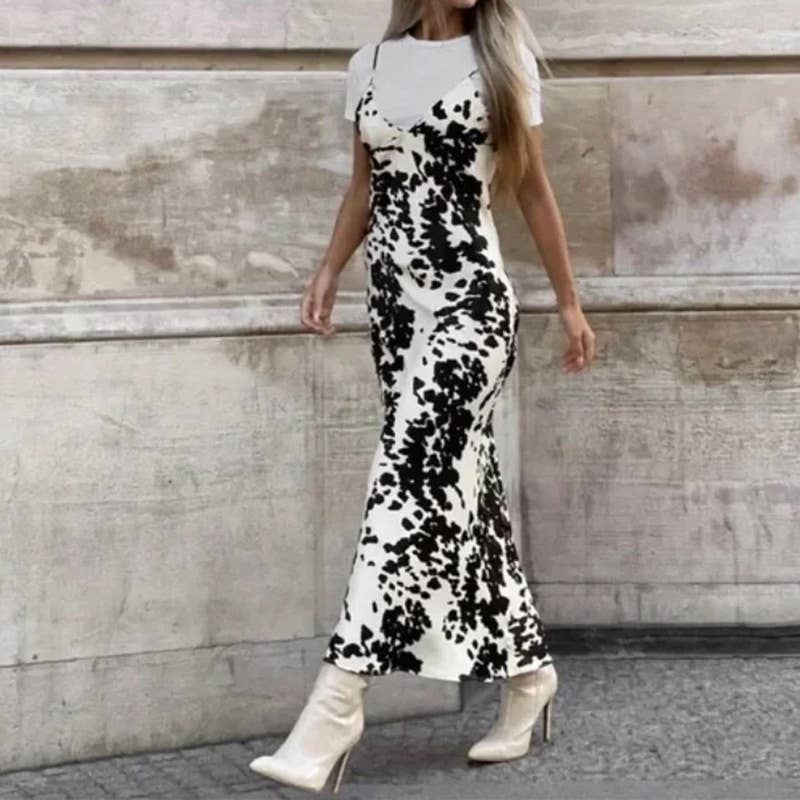 Simple printed V-neck dress