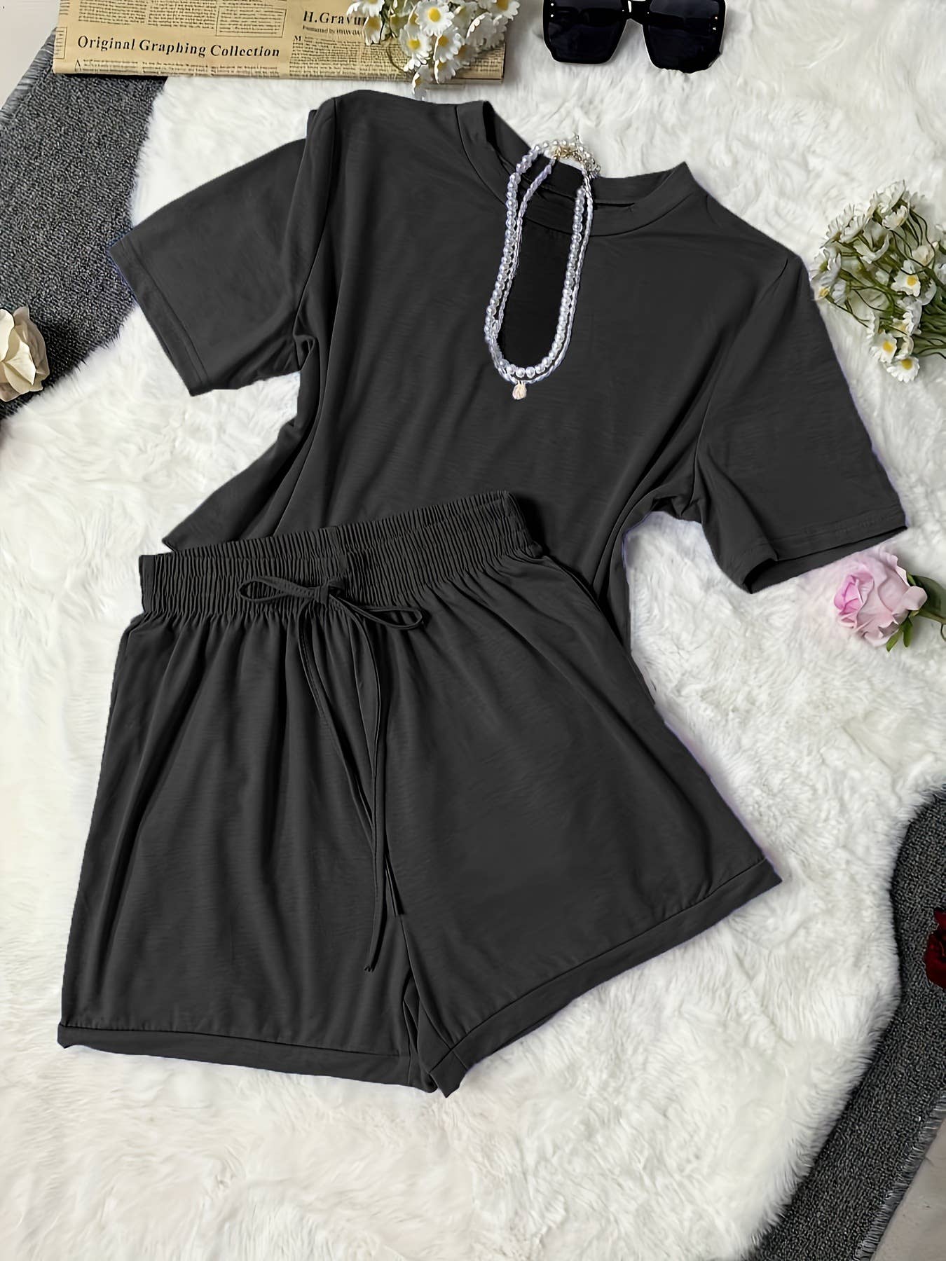 SHORT-SLEEVED, TIGHT-WAISTED AND SHORT PANTS SET_CWSTB00401