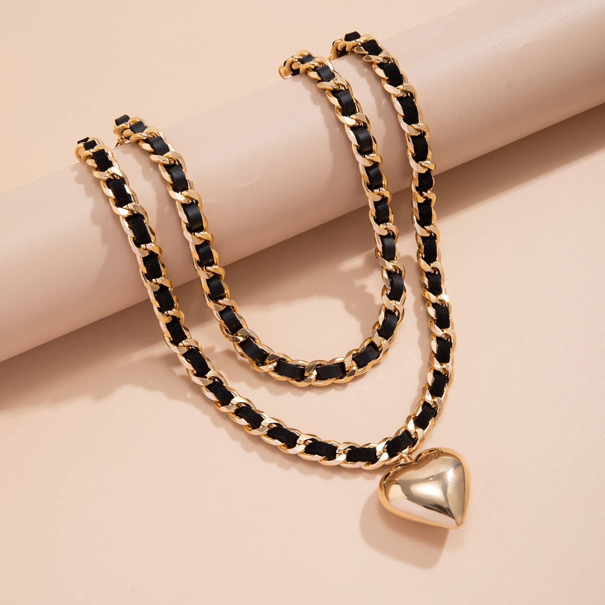 VINTAGE HEART SHAPE PENDANT DOUBLE LAYER NECKLACE