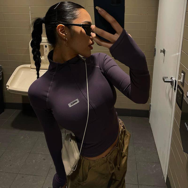 Semi-high-neck tight long-sleeved layer top