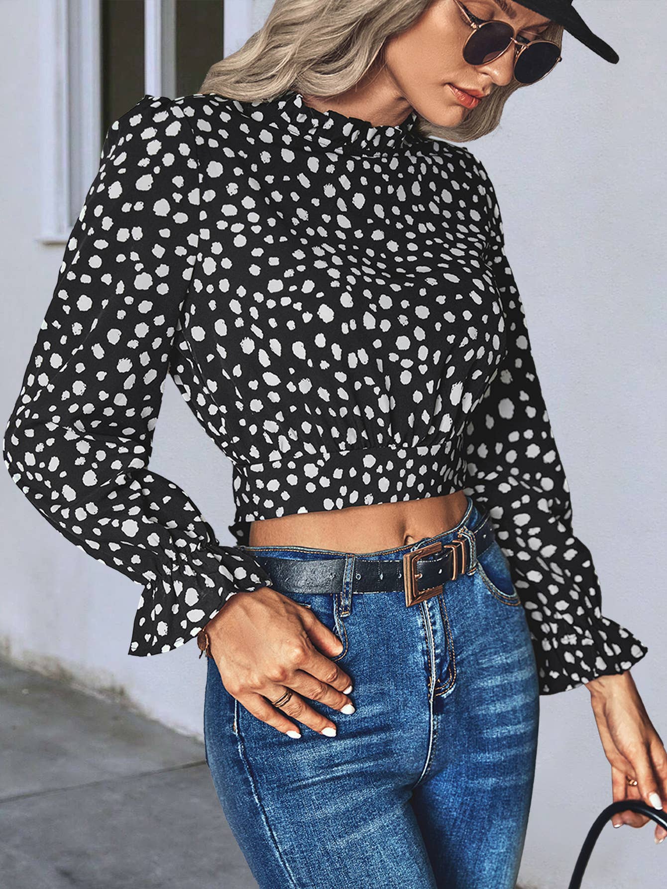Ruffled leopard print short semi-high-neck top